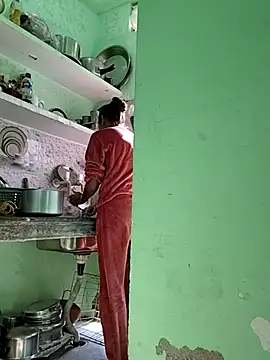 Hotty-Nidhi online show from 11/27/25, 04:58