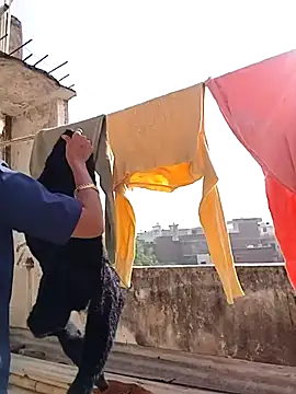 Hotty-Nidhi online show from 12/16/25, 05:01