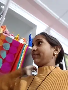 Hotty-Nidhi online show from 02/03/26, 06:22