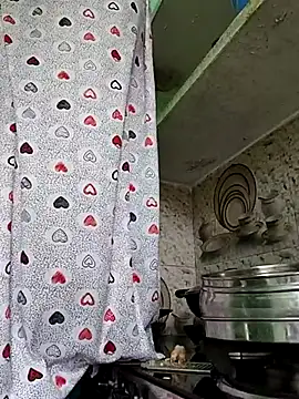 Hotty-Nidhi online show from 02/23/26, 04:32