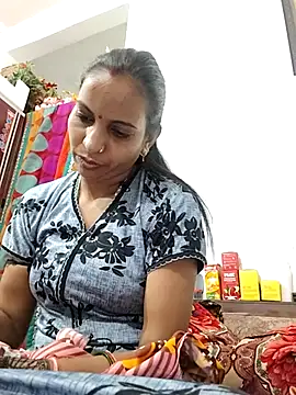 Hotty-Nidhi online show from 03/22/26, 03:37