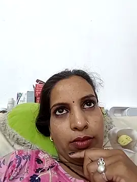 Hotty-Nidhi online show from 06/19/26, 03:38