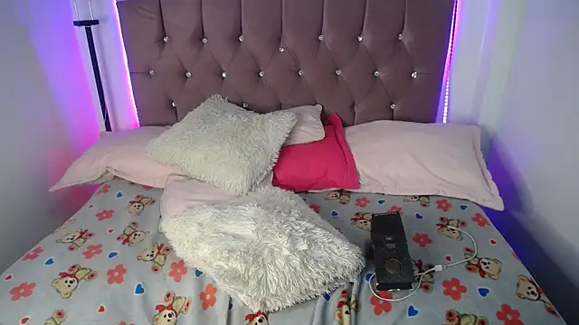 charlotte walker1 online show from 03/14/25, 03:26