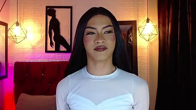 Snapshot of agatha_rodriguez chatting on 11/11/25, 02:17 agatha rodriguez online show from 11/11/25, 02:17