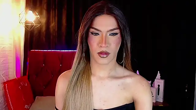 agatha rodriguez online show from 04/15/26, 02:24