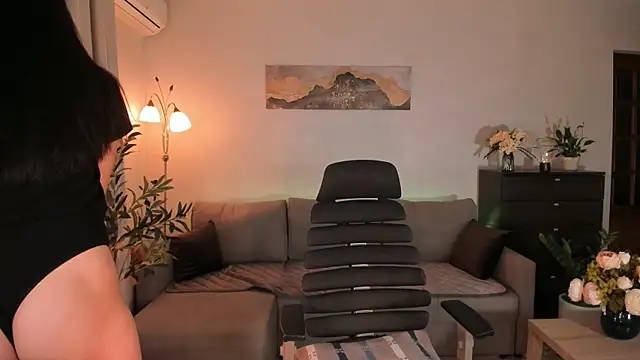 Viki Bellson online show from 09/11/25, 05:13