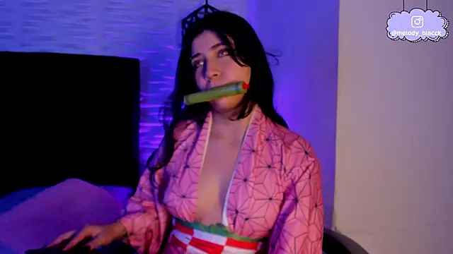 Melody Black  online show from 01/05/26, 08:56