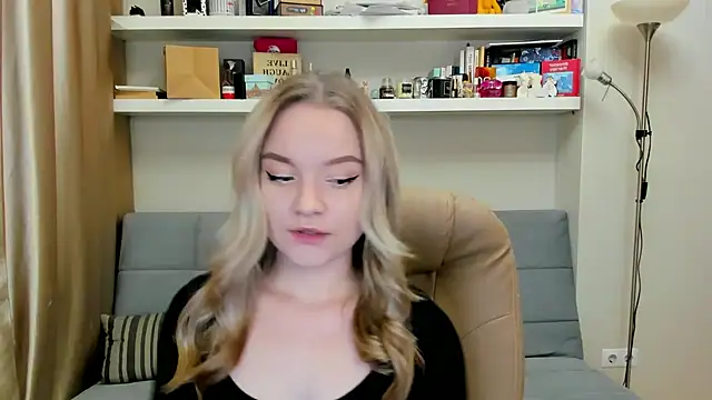 Kara Smith  online show from 12/15/24, 10:04