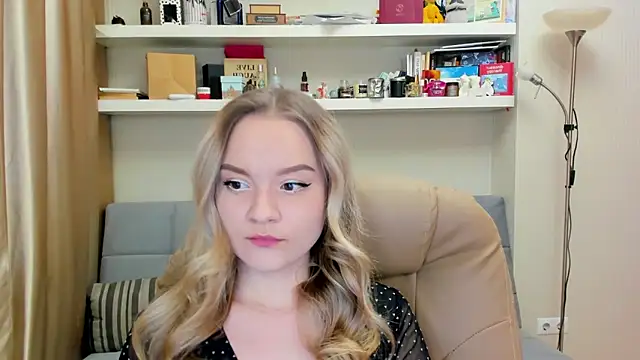 Kara Smith  online show from 01/26/25, 12:26