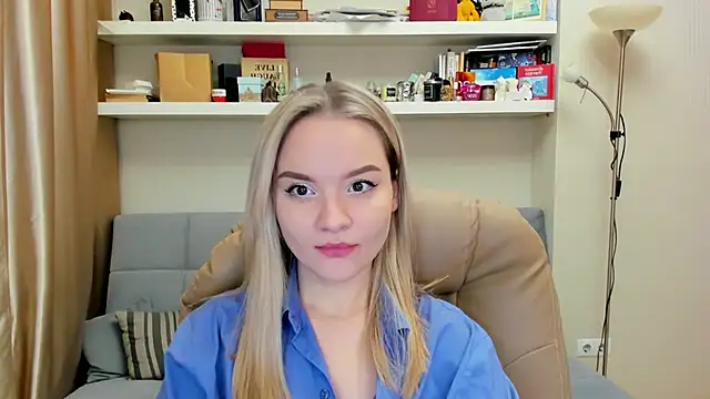 Kara Smith  online show from 02/16/25, 01:36