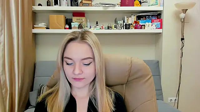 Kara Smith  online show from 03/16/25, 12:12