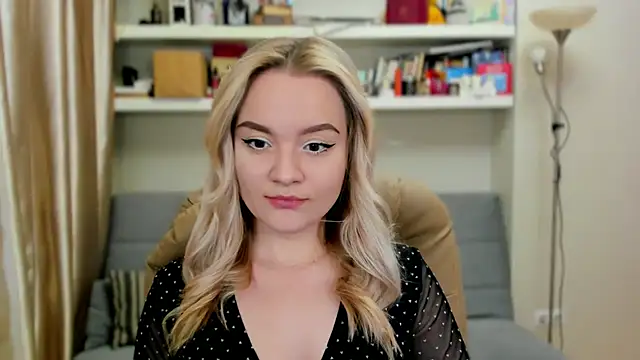 Kara Smith  online show from 09/13/25, 09:47