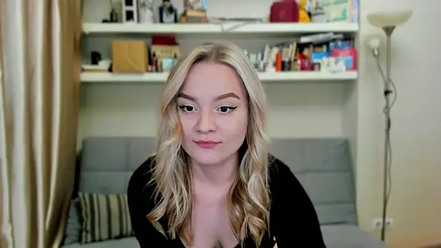 Kara Smith  online show from 10/01/25, 10:38