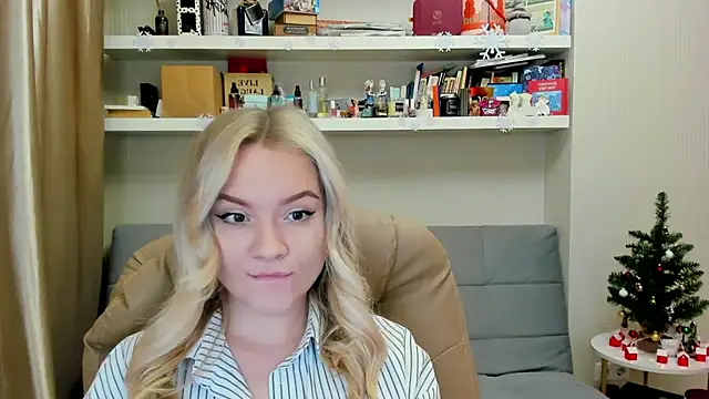 Kara Smith  online show from 12/13/25, 10:59