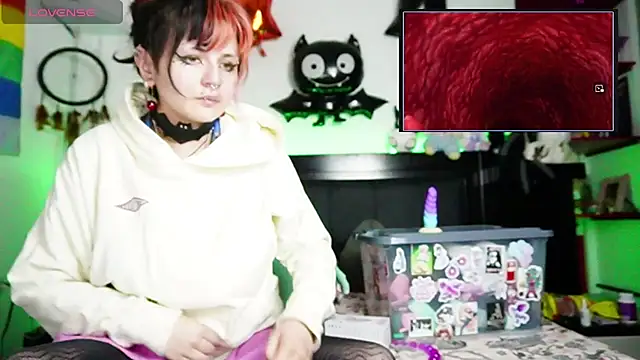 Devil And Princess online show from 04/13/26, 03:23