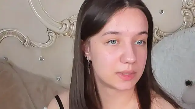 Gia Riccardo online show from 03/15/25, 07:09