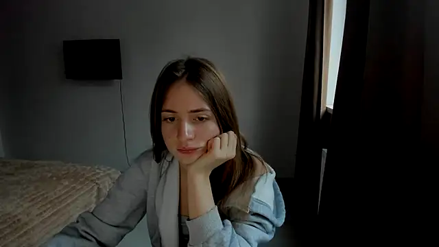 LilyHaart online show from 10/22/25, 04:35