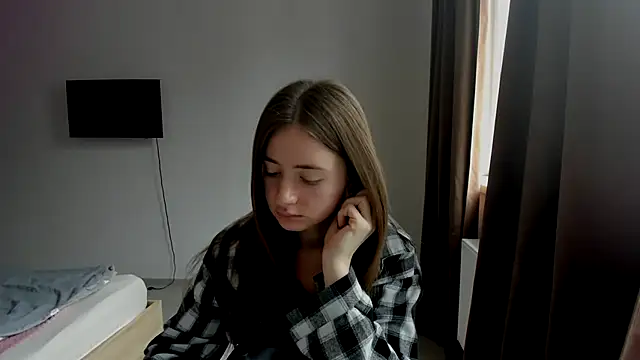 LilyHaart online show from 11/17/25, 07:58