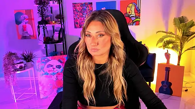 SarahAlluring online show from 10/04/25, 01:31