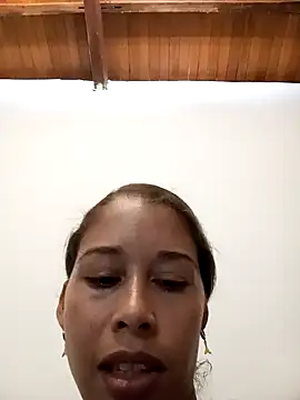 Snapshot of Sexi_girl29 chatting on 11/11/25, 10:21 Sexi girl29 online show from 11/11/25, 10:21