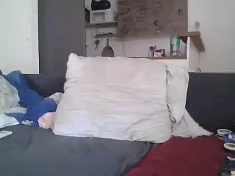 Snapshot of ThePython666 chatting on 03/21/25, 09:01 ThePython666 online show from 03/21/25, 09:01