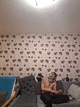 Snapshot of ThePython666 chatting on 10/21/25, 09:26 ThePython666 online show from 10/21/25, 09:26