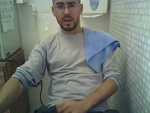 Snapshot of pdasgyn chatting on 09/12/25, 12:16 pdasgyn online show from 09/12/25, 12:16