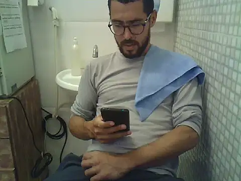 Snapshot of pdasgyn chatting on 10/09/25, 02:48 pdasgyn online show from 10/09/25, 02:48