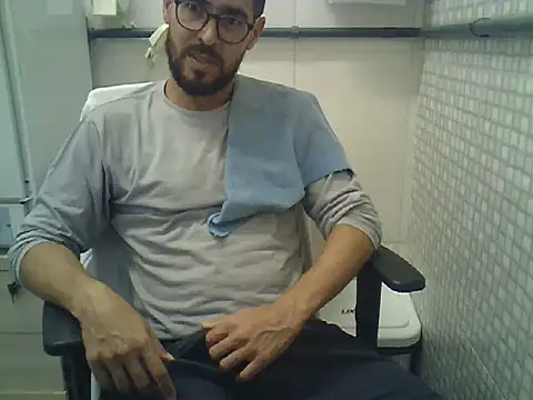 Snapshot of pdasgyn chatting on 07/08/26, 06:56 pdasgyn online show from 07/08/26, 06:56