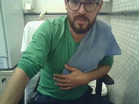 Snapshot of pdasgyn chatting on 07/20/26, 02:30 pdasgyn online show from 07/20/26, 02:30