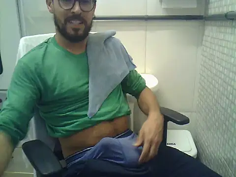Snapshot of pdasgyn chatting on 07/22/26, 06:00 pdasgyn online show from 07/22/26, 06:00