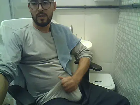 Snapshot of pdasgyn chatting on 07/28/26, 07:50 pdasgyn online show from 07/28/26, 07:50