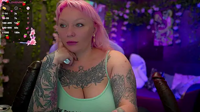 BlackedBarbie online show from 10/04/25, 07:01