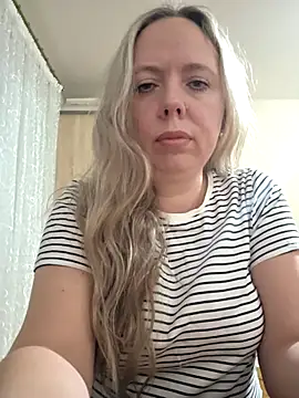 Irina3718 online show from 12/17/25, 03:18