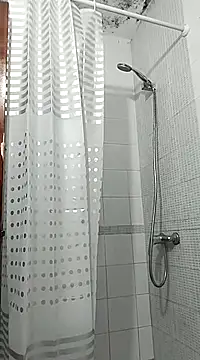 Snapshot of crazyweelove chatting on 03/20/25, 01:35 crazyweelove online show from 03/20/25, 01:35