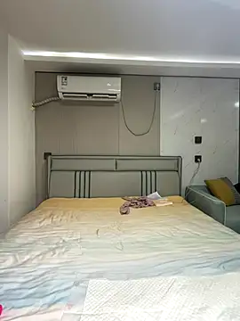 xibao379 online show from 11/28/25, 12:30