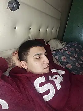 Snapshot of Kadir1320@xh chatting on 03/10/25, 03:34 Kadir1320xh online show from 03/10/25, 03:34