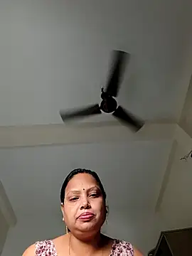 Snapshot of Arohi35 chatting on 09/20/25, 02:45 Arohi35 online show from 09/20/25, 02:45