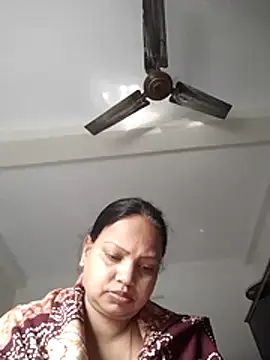 Snapshot of Arohi35 chatting on 02/19/26, 04:08 Arohi35 online show from 02/19/26, 04:08