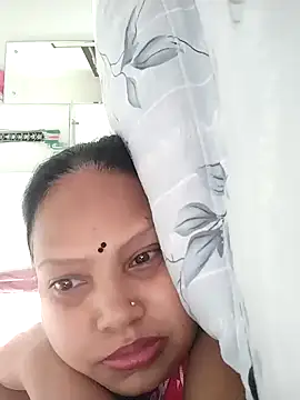 Snapshot of Arohi35 chatting on 02/23/26, 09:28 Arohi35 online show from 02/23/26, 09:28