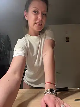 AnnastasiaMills online show from 04/23/26, 06:10