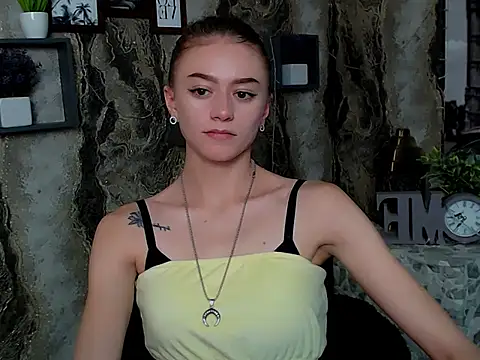 LanaTey online show from 10/16/25, 03:46