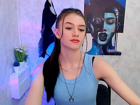 LanaTey online show from 12/14/25, 10:03