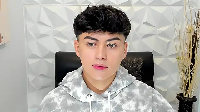 Snapshot of Sam_Daves chatting on 01/17/26, 12:43 Sam Daves online show from 01/17/26, 12:43