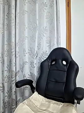 Snapshot of Chris_Alzate chatting on 03/22/25, 02:05 Chris Alzate online show from 03/22/25, 02:05