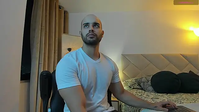 Snapshot of Chris_Alzate chatting on 09/28/25, 01:00 Chris Alzate online show from 09/28/25, 01:00