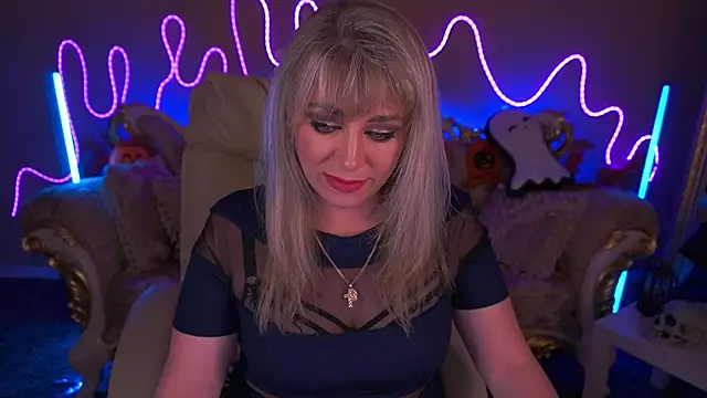 CandyLadyyy online show from 11/01/25, 09:50