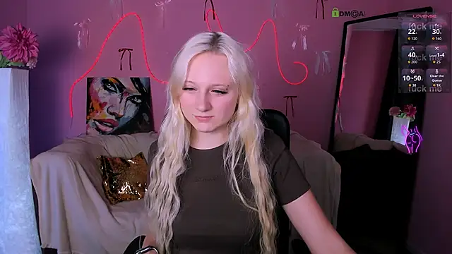 madam uliis online show from 04/13/26, 10:21