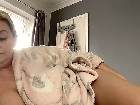 GoldenSquirter online show from 03/21/25, 11:55