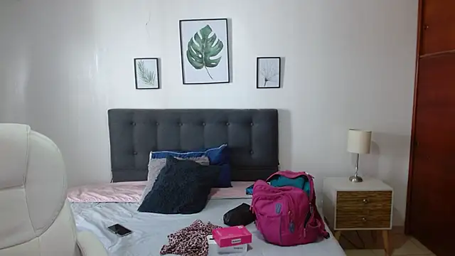 mia velvet1 online show from 11/20/25, 02:06